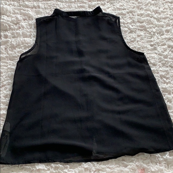 TOP - Picture 2 of 4